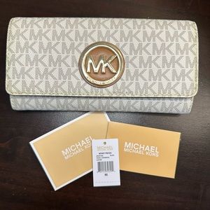 Michael Kors wallet